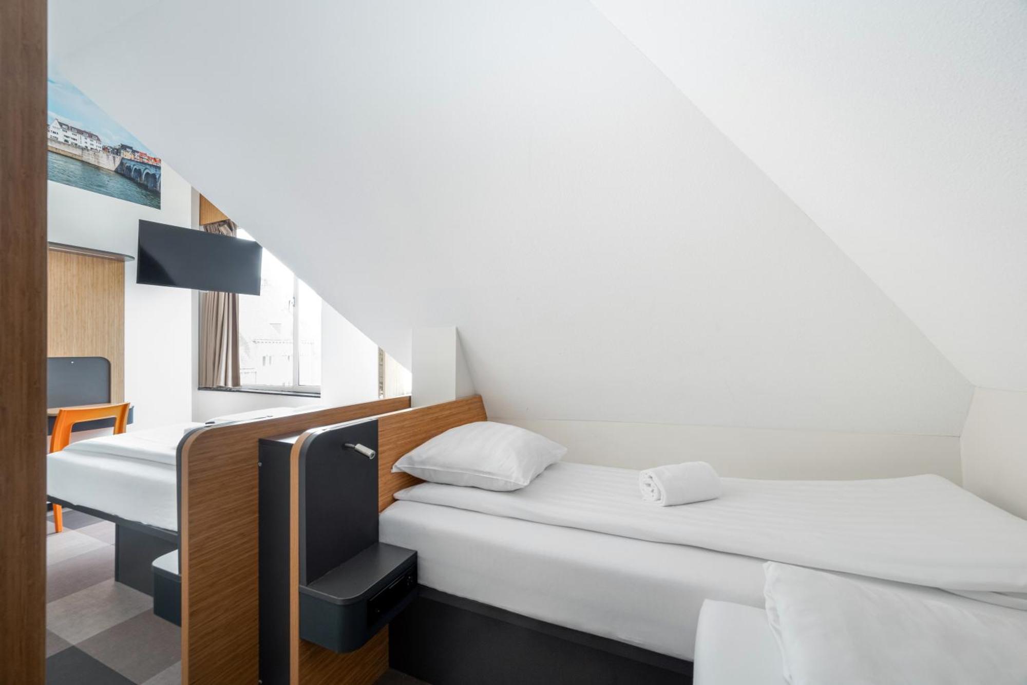 Hotel Easyhotel Centre