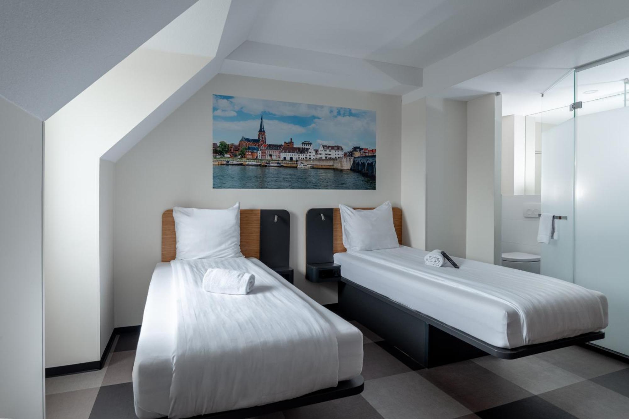 Easyhotel Centre Hotel