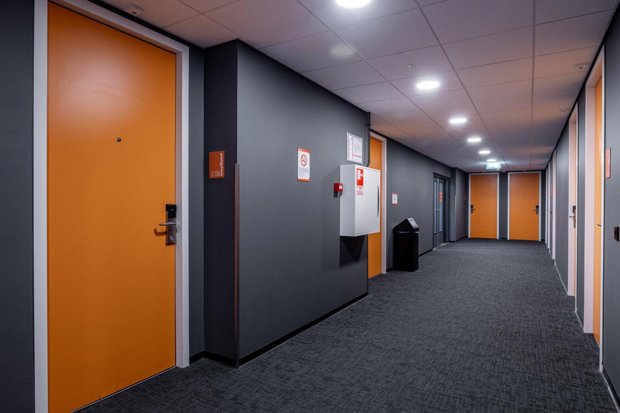 Easyhotel Centre 2*