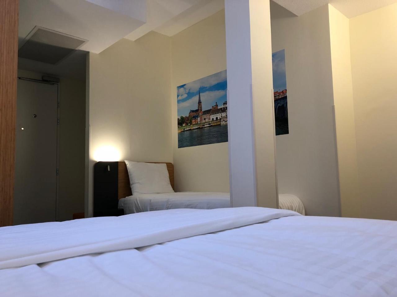 Easyhotel Centre Hotel 2*